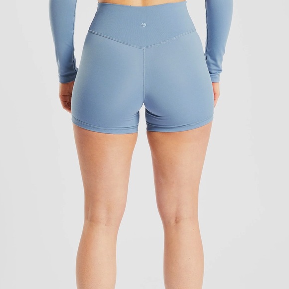 💥SOLD💥 AYBL Staple Shorts - Picture 7 of 7